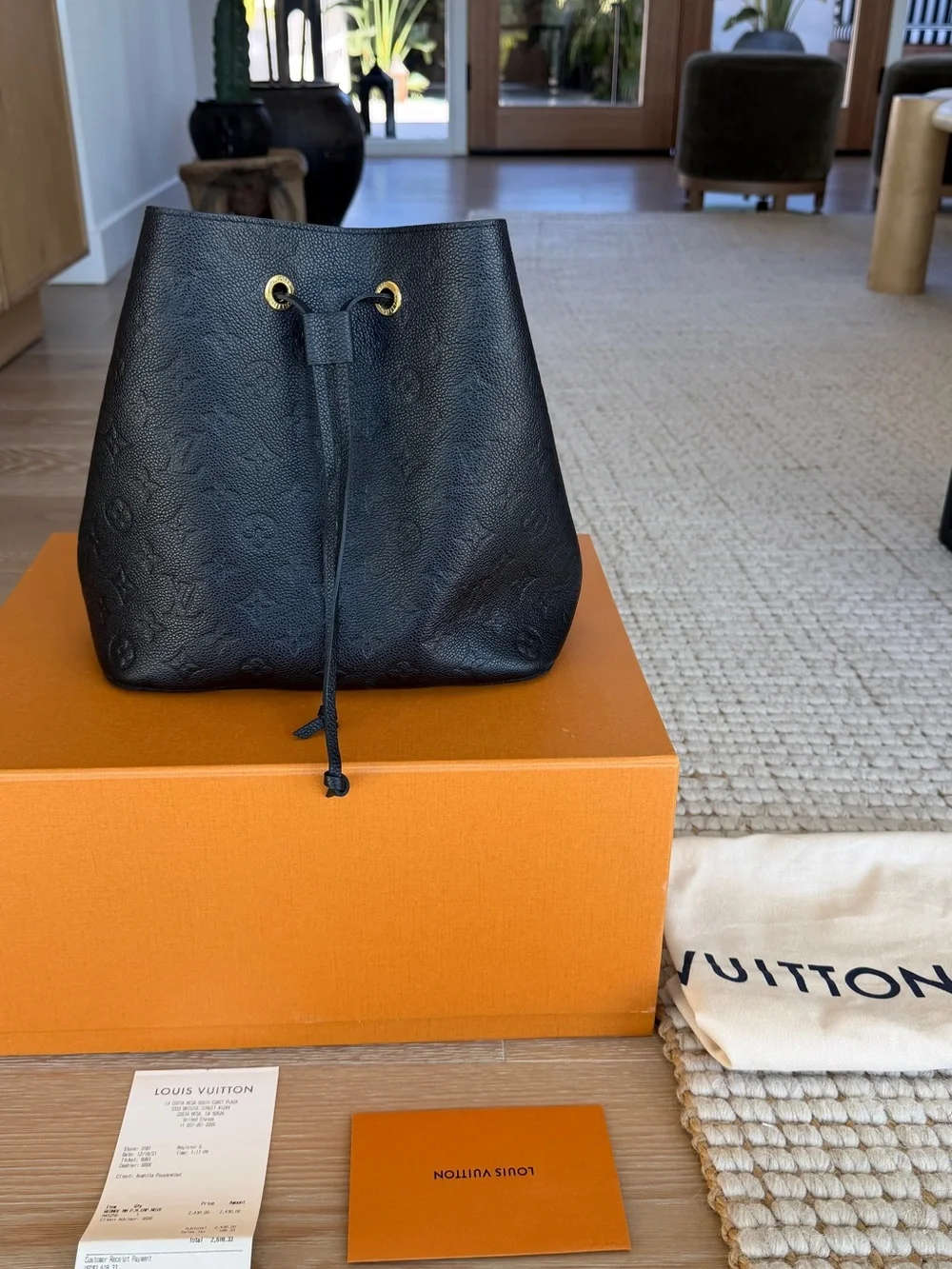 Louis Vuitton Black Monogram Empreinte leather NéoNoé MM Bucket Bag